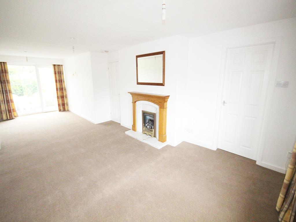 3 bedroom semi-detached house To Let in Barnoldswick - IMG_2952.jpg